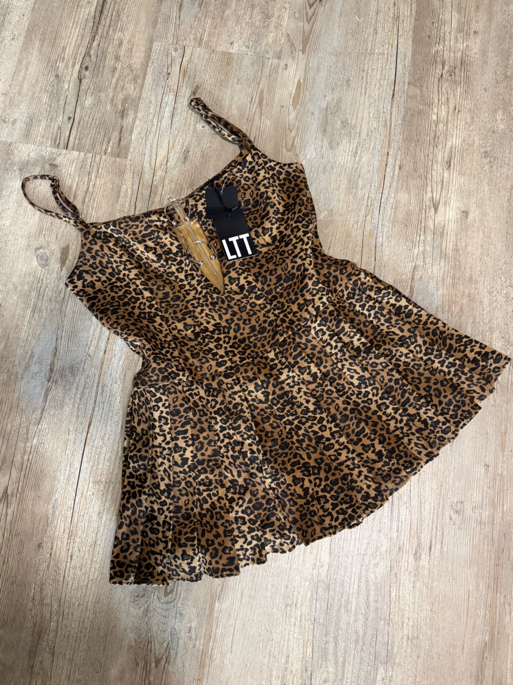 LOVE TOO TRUE leopard print pleated skort dress